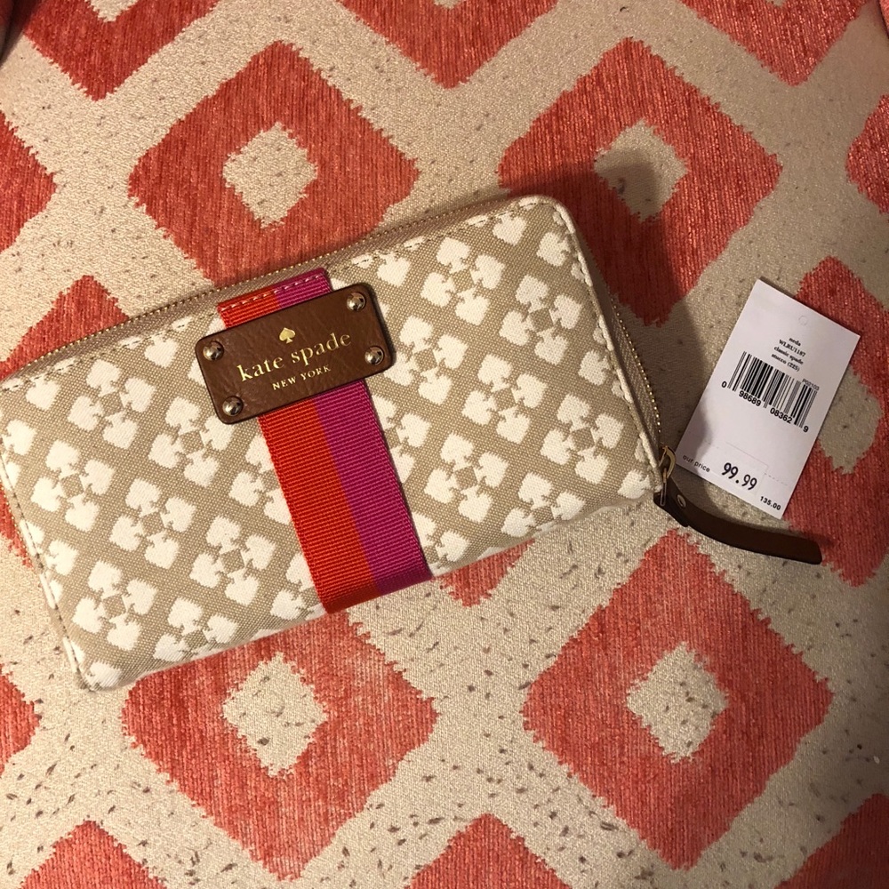 New with Tags Kate Spade Wallet